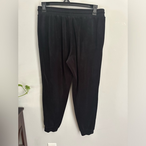 GUESS Los Angeles Women’s XL Black, Velvet joggers,sweats,casual Pants - Picture 2 of 5